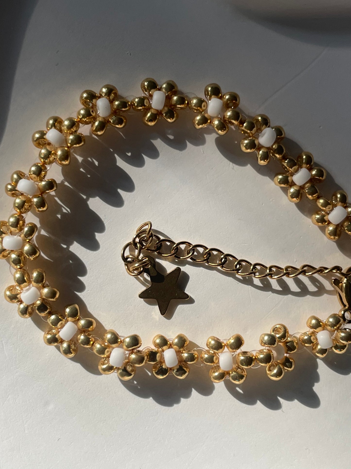 Daisy gold bracelet