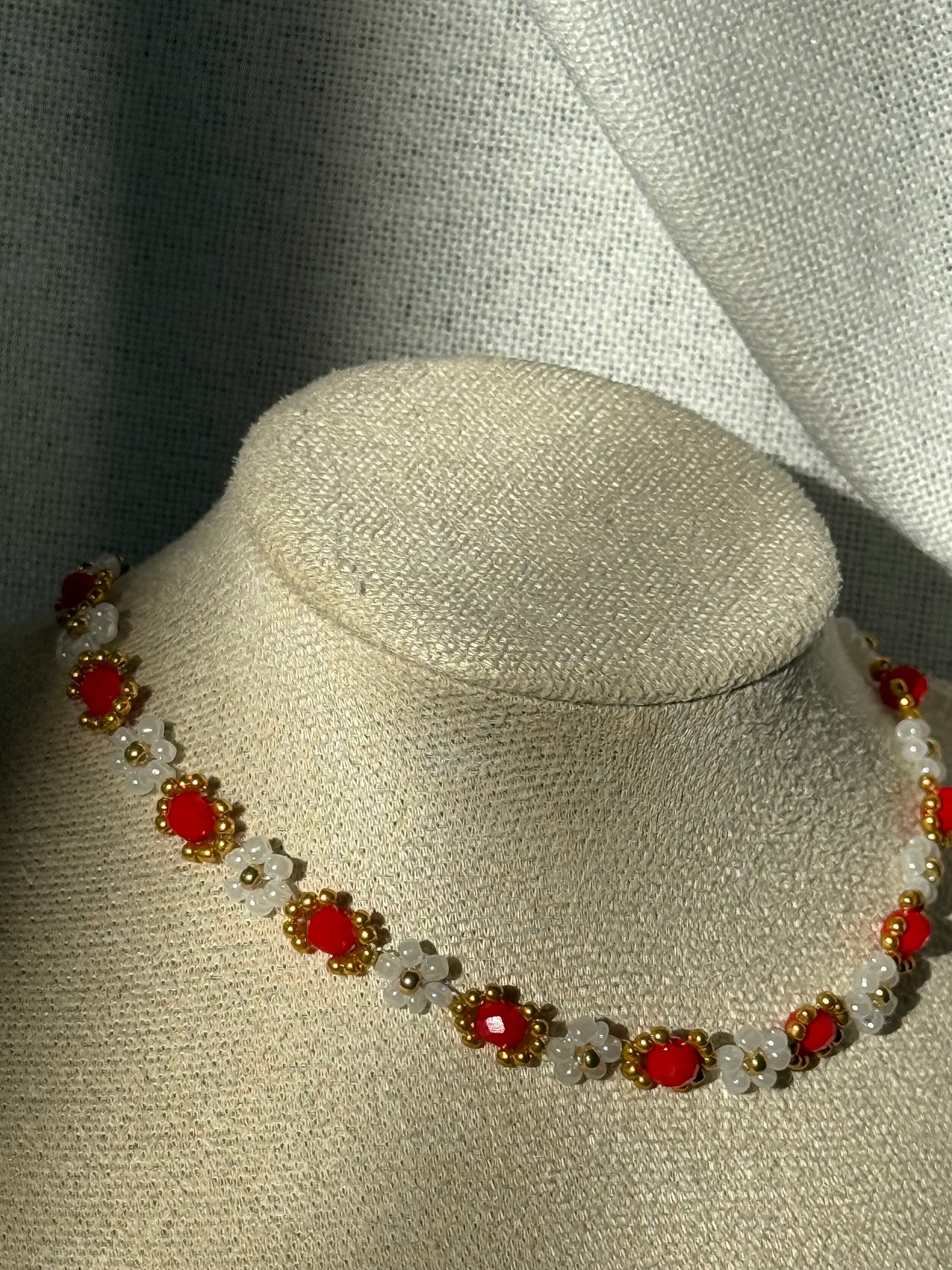 Red lotus necklace